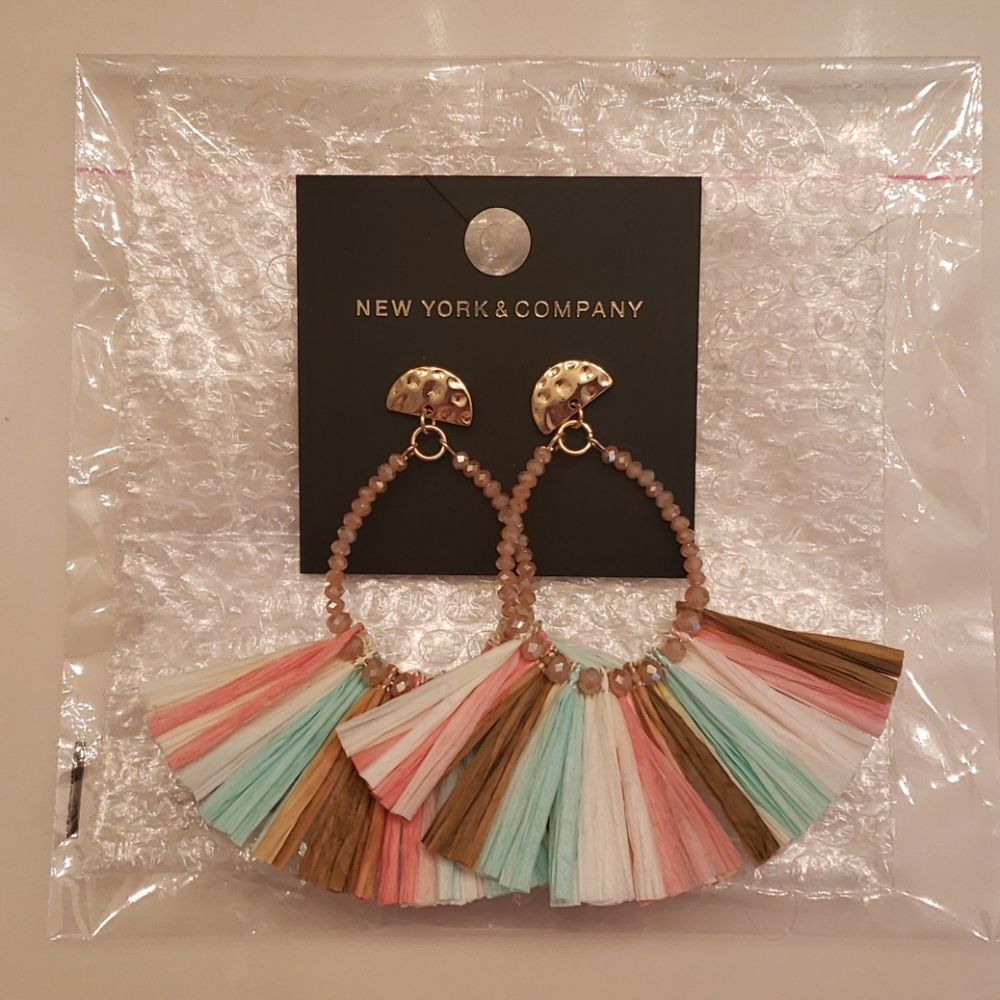 NY & Co dangle earrings